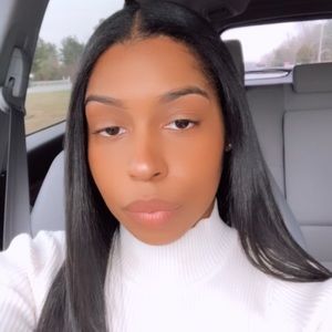 Meet your Posher, Michaela